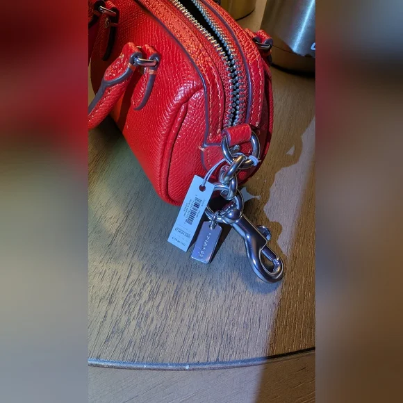 ✨️NWT Mini Coach Rowan Satchel Bag Charm Red✨️ - Picture 2 of 8